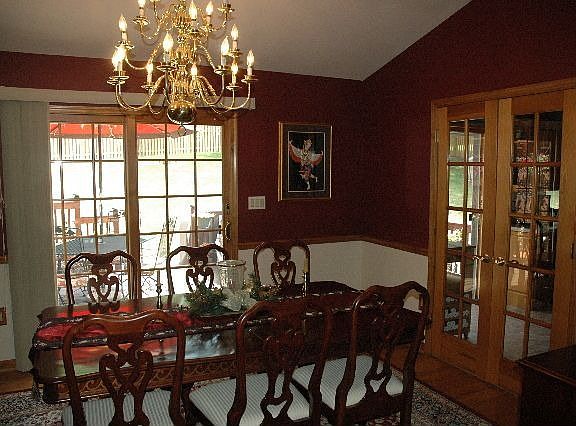 Dining room, view 2