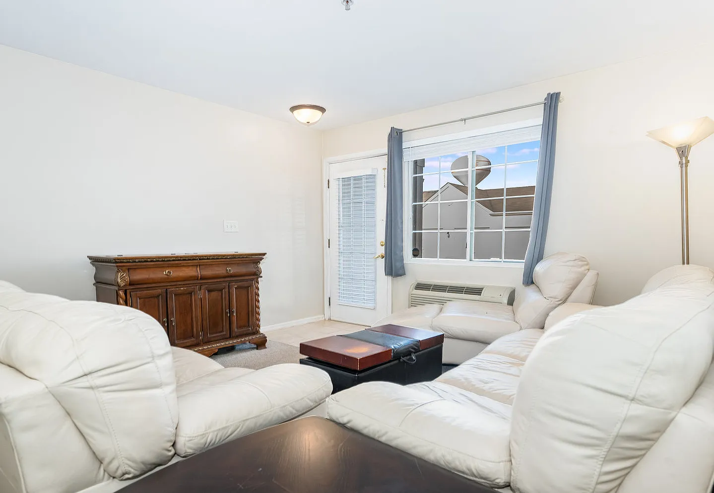 2 bed, 892 sqft, $1,750 — Photo 4