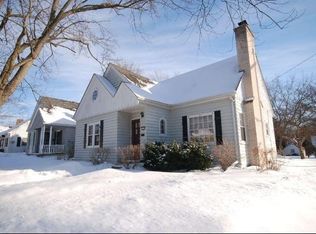 925 Michigan Ave, Waukesha, WI 53188