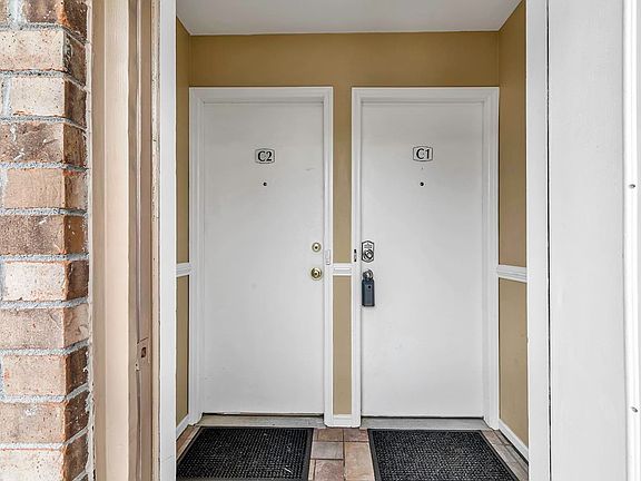 2nd image of 203 Double Eagle Dr. #C-1