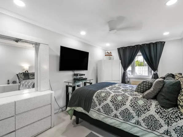 4-27 Schorr Drive image 7 of 19