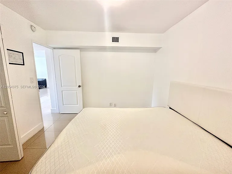 1548 SW 5th Pl #1 — Photo 32