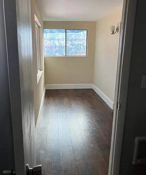8912 Bellehaven Ave NE — Photo 13