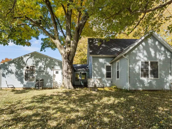 3825 W Old Road 30, Warsaw, IN 46580