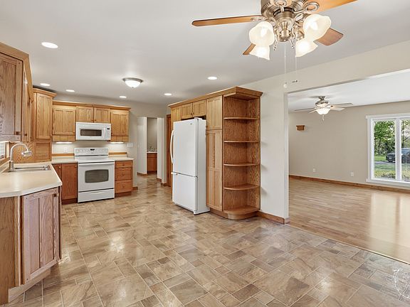 5th image of 3143 W 1500n Rd