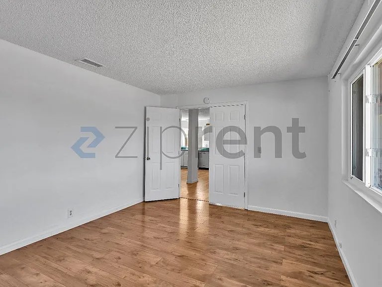 175 Mills Ln — Photo 14