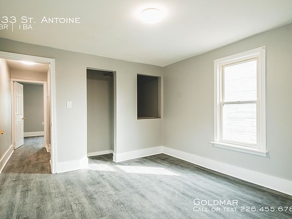 4th image of 733 Saint Antoine St