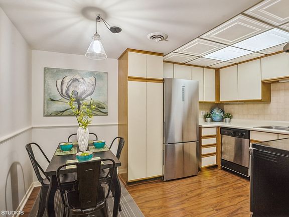5th image of 191 Hillcrest Ter APT 2G
