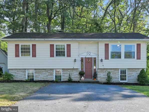 64 Eisenhauer Rd, Myerstown, PA 17067