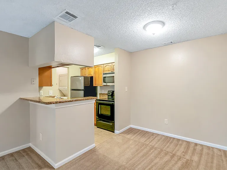 208 Afton Sq #105 — Photo 12