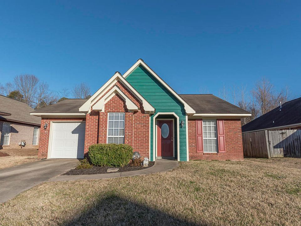 1st image of 207 John Wesley Dr