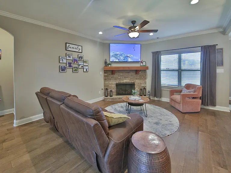 402 S Chinkapin Dr — Photo 9