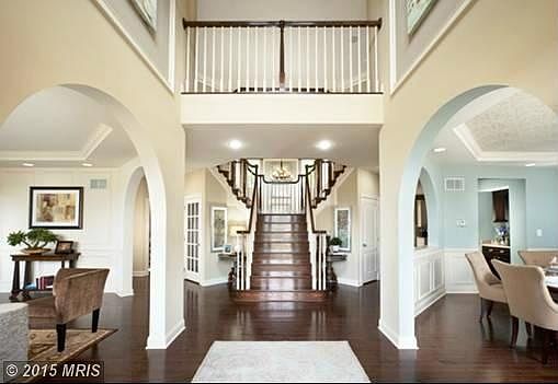 Langley Savannah Foyer