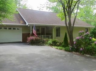 76 Bridgette Loop Rd, Hendersonville, NC 28791