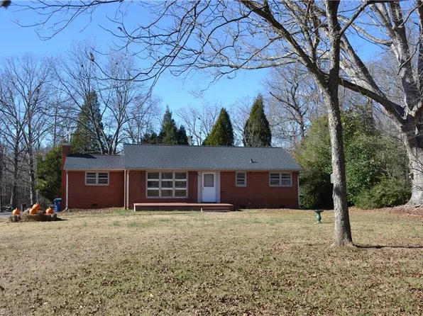 812 Dan Valley Rd, Madison, NC 27025