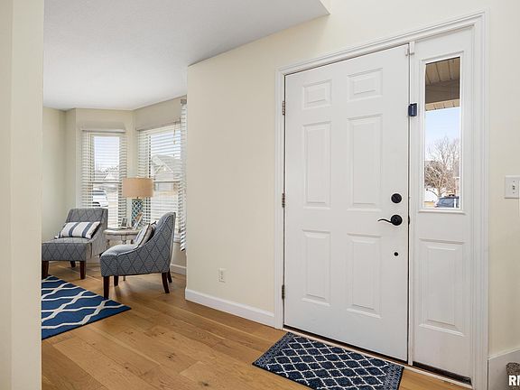 5th image of 3903 W Hearthwood Dr