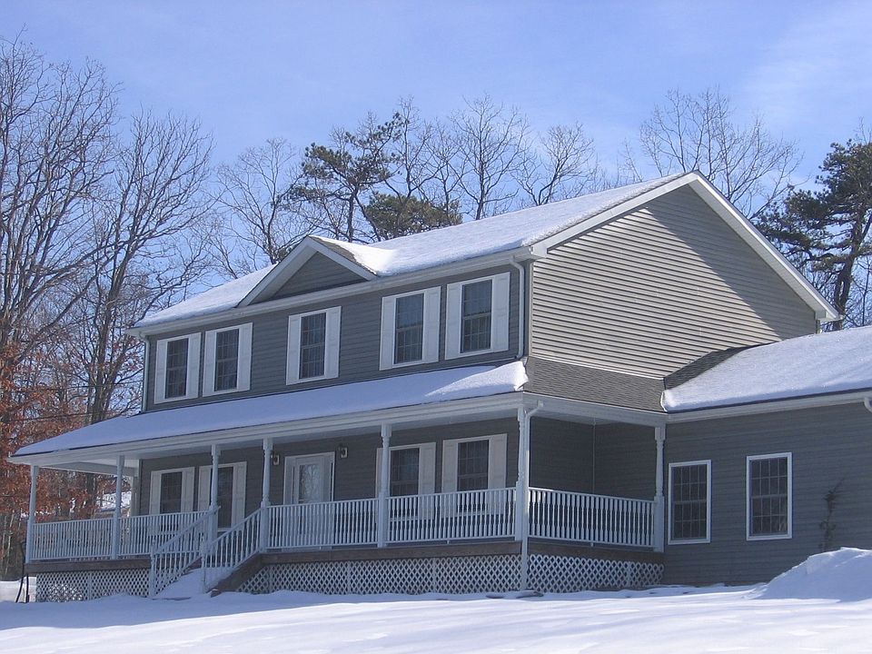 Colonial Farmhouse