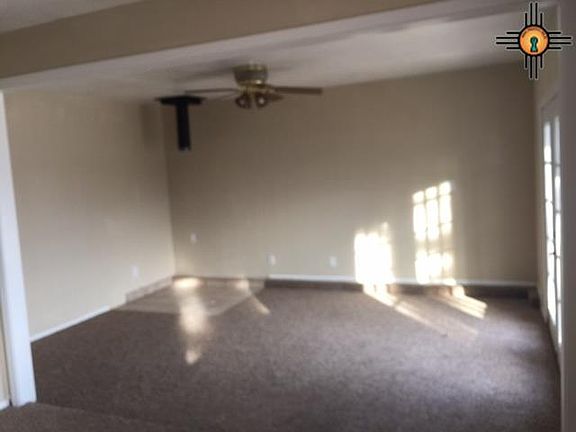 2nd image of 104 Ventura St