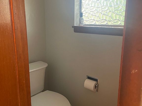 2nd image of 10220 Cedrona St SW