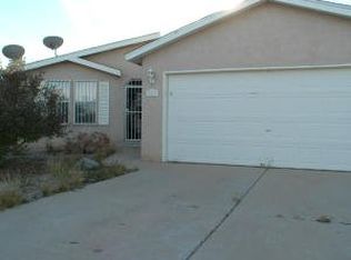 527 Saint James Pl SW, Albuquerque, NM 87121