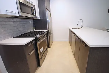 Sold by Starealty Estate LLC