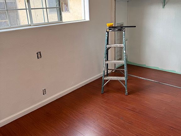 5th image of 10115 San Anselmo Ave #1