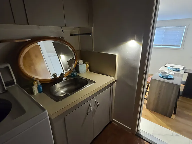 635 W 14th Ave #B — Photo 7