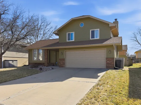 15227 R St, Omaha, NE 68137