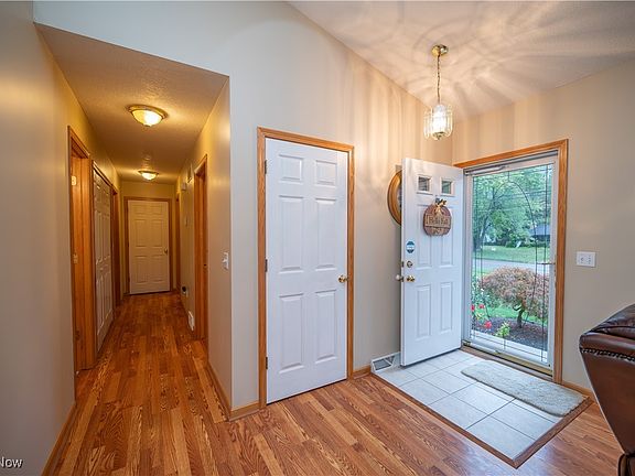 5th image of 7553 Glenwood Ave