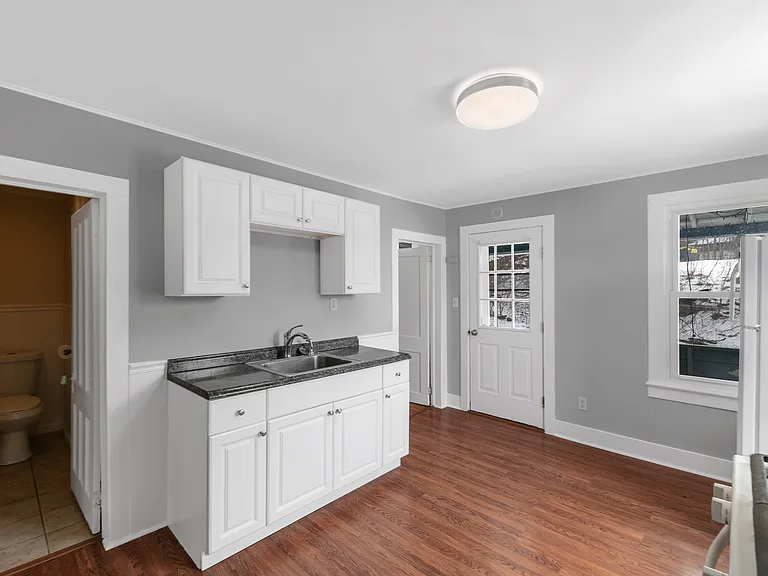 34-36 Malta Ave #2 — Photo 4
