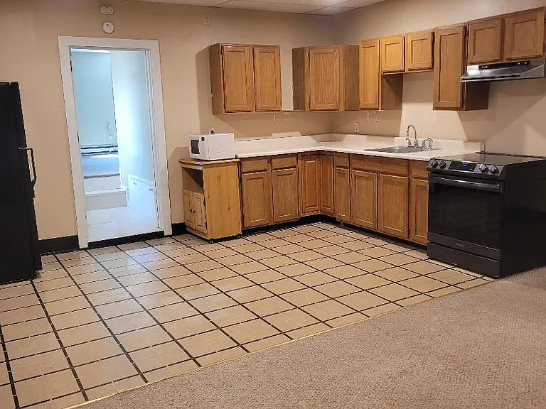 89 N Main St #1 — Photo 1
