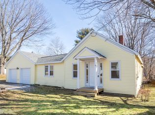 9 Norton Rd, Hampton, NH 03842