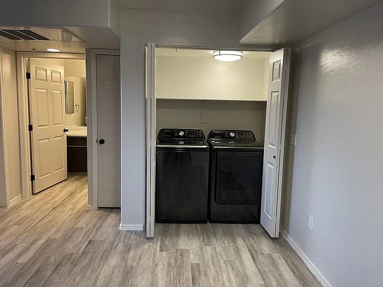 Aspen Ridge Apartment Homes — Photo 9