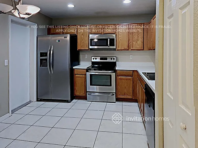 6114 Whalton St — Photo 7