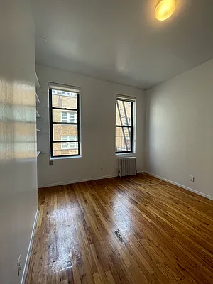 Rented by Peter R. Hungerford, LREB | media 1