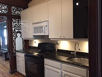 Rented by R New York