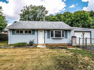 21 Knollwood Rd E, Edison, NJ 08817