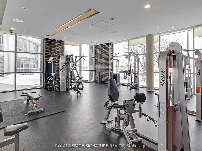 125 Village Green Sq #3807 — Photo 17