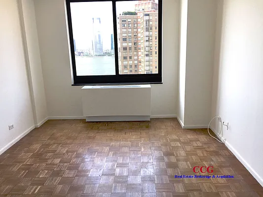Rented by CCG Real Estate Brokerage | media 3