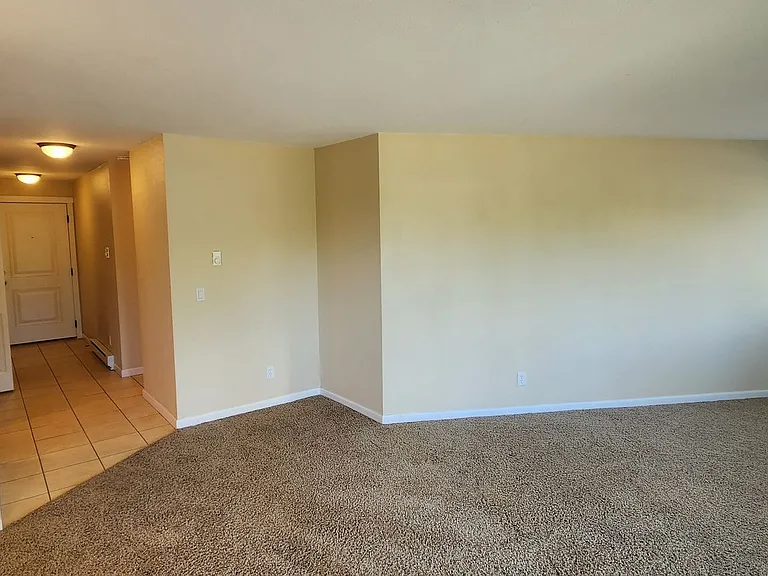 Westridge Apartments — Photo 42
