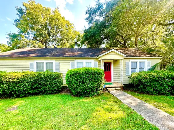 602 Schley St E, Douglas, GA 31533