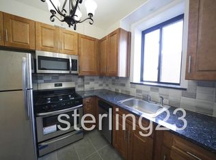 3114 34th St APT 9, Astoria, NY 11106