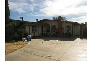 1st image of 25237 Gentian Ave
