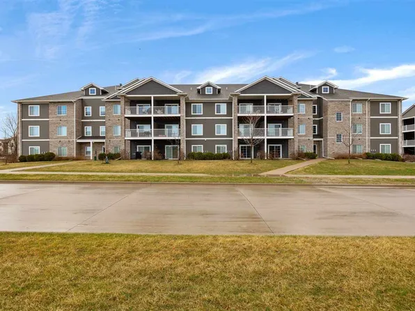 2863 Spring Rose Cir APT 309, Coralville, IA 52241