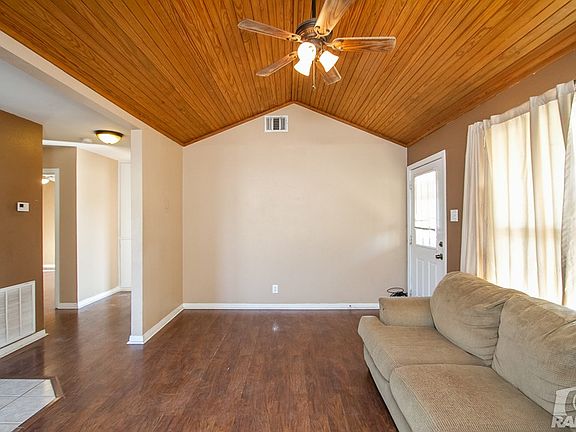 3rd image of 2112 W Avenue M