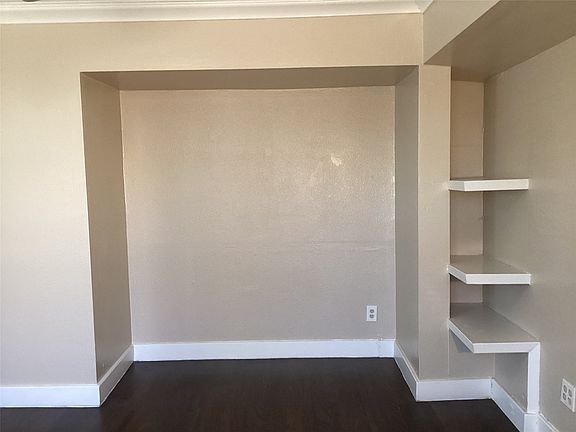 5th image of 313 SW 6th St