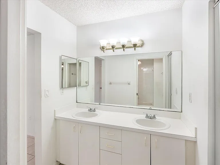10129 W Atlantic Blvd #E3 — Photo 16