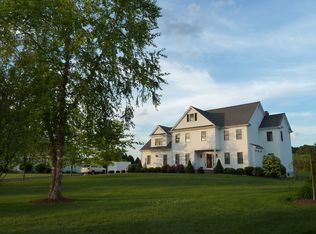 100 Riverside Dr, Wrentham, MA 02093