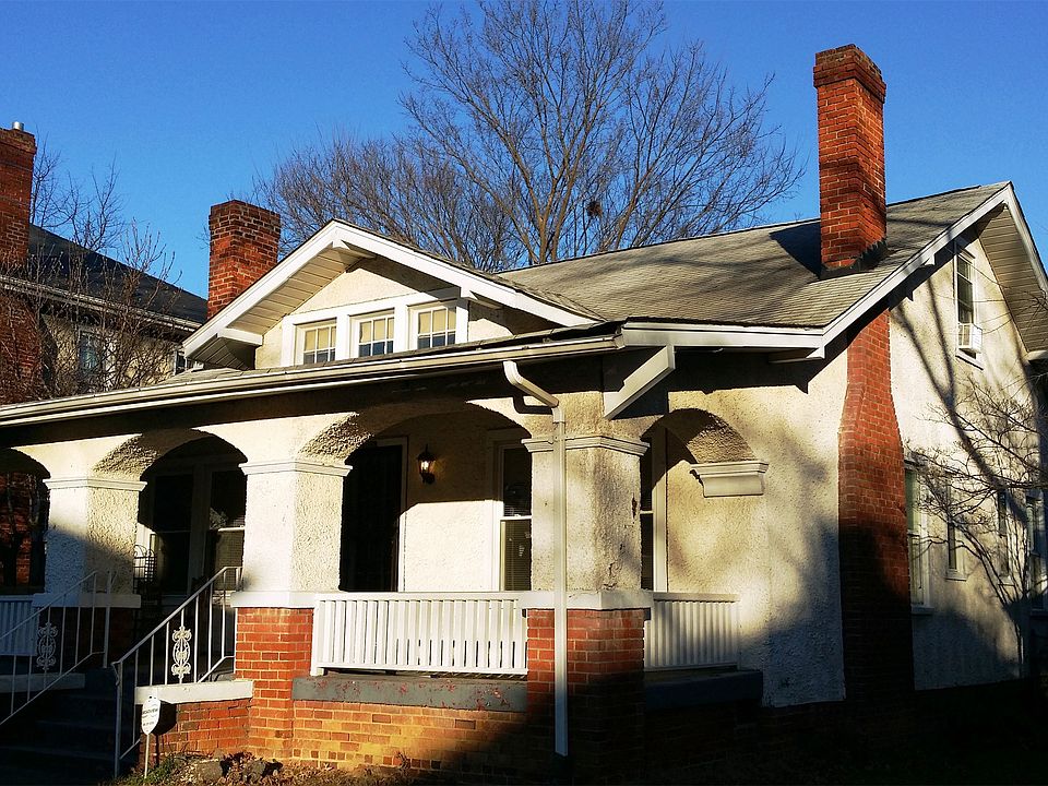 1st image of 2909 Montrose Ave
