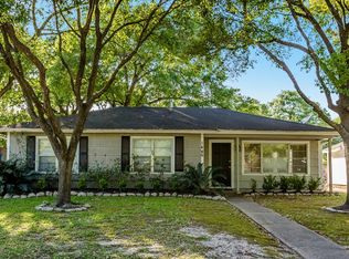 1446 Hewitt Dr, Houston, TX 77018